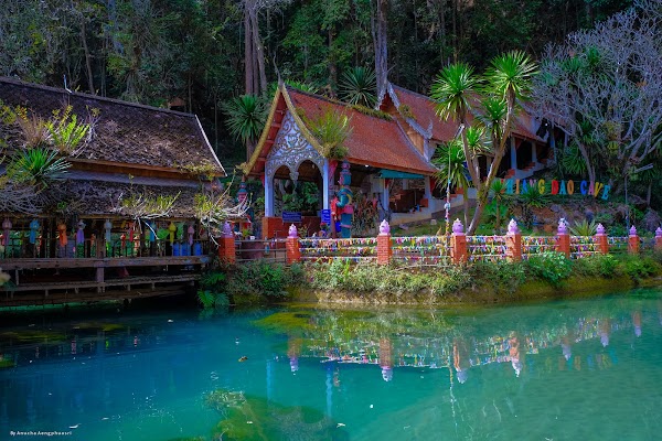 Wat Tham Chiang Dao