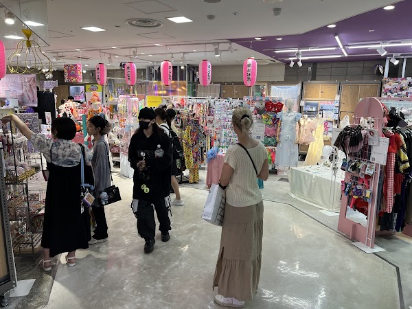 HUMAN MADE HARAJUKU 4