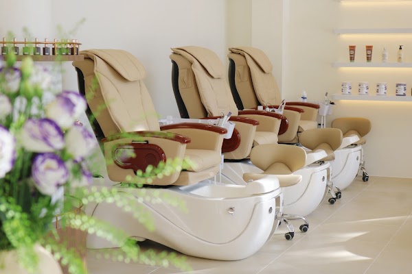 FARFALA HAIR & NAIL SPA 1
