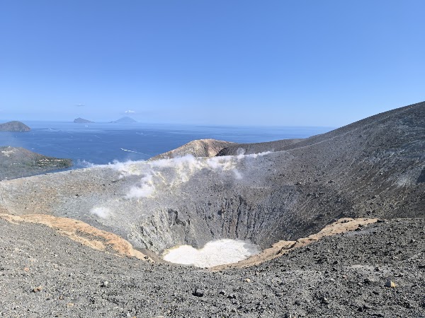 Vulcano 1