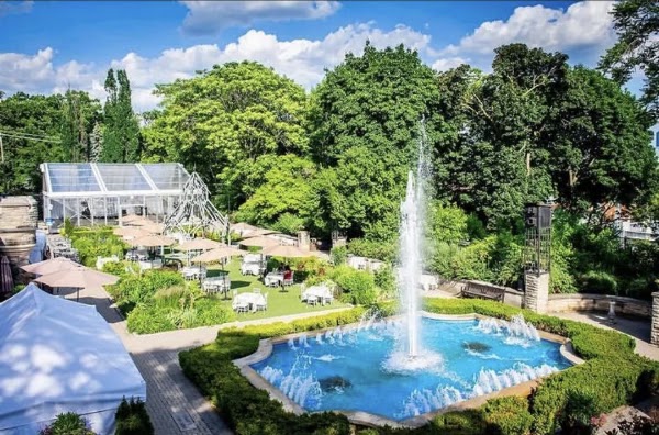 Casa Loma 2