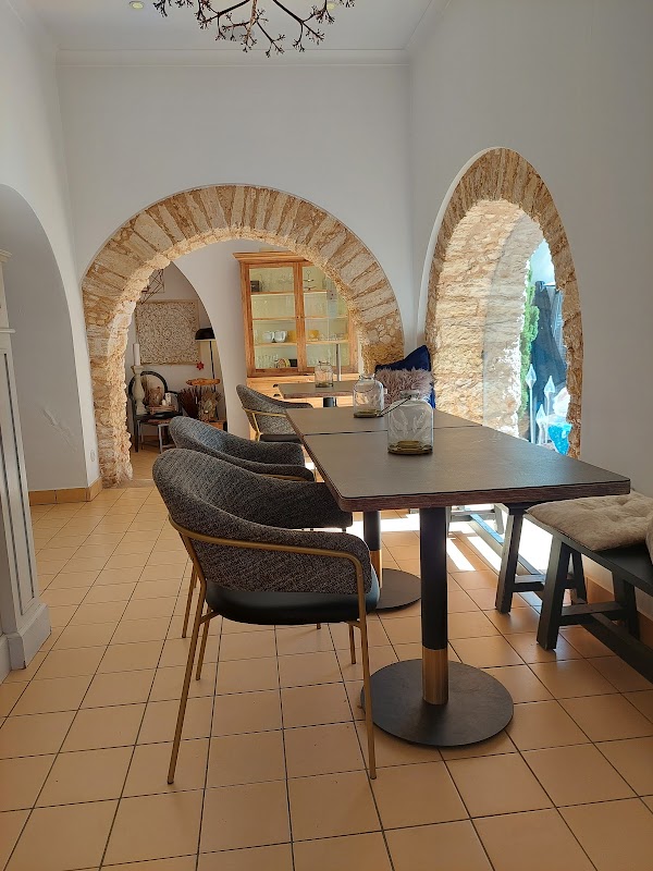 Decadente Lounge&Shop