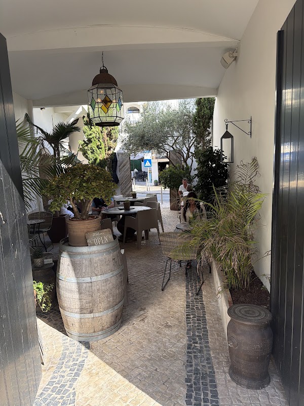Decadente Lounge&Shop 4