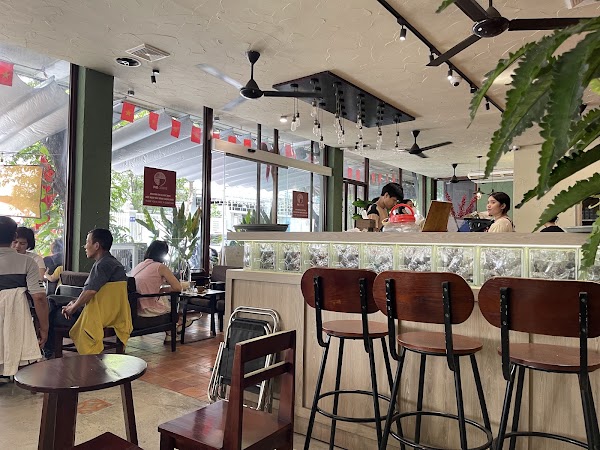 Phê Coffee 3