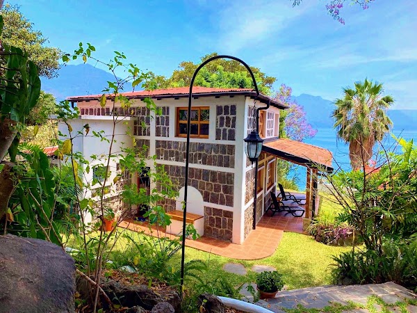 La Casa Bonita del Lago Atitlán 2