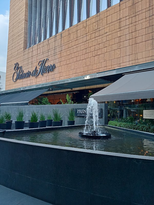 El Palacio de Hierro Polanco