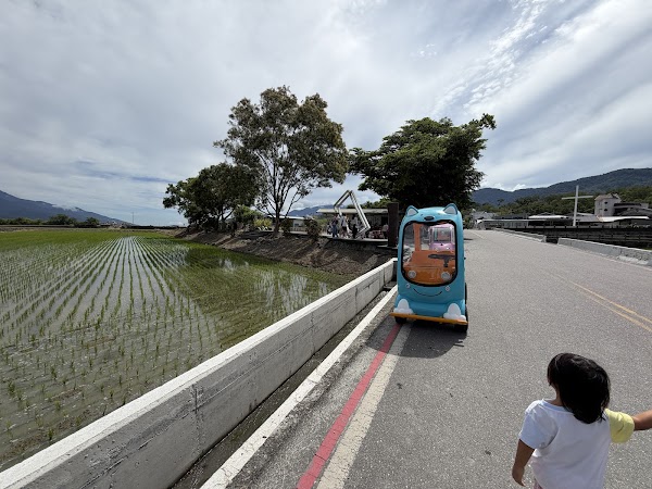 華鼎 台東池上伯朗大道 自行車/腳踏車/電動車出租店 2
