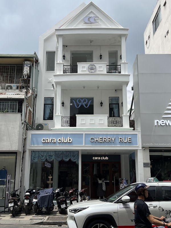 Saigon Clothing Stores 88