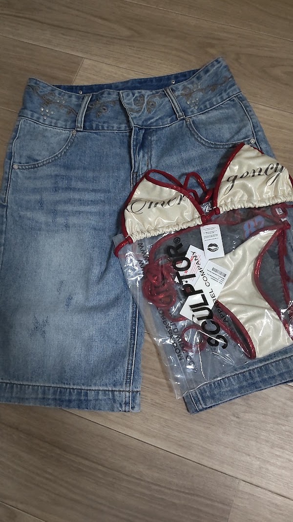 Sculptor clothes 4