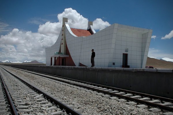 Tanggula Railway Station