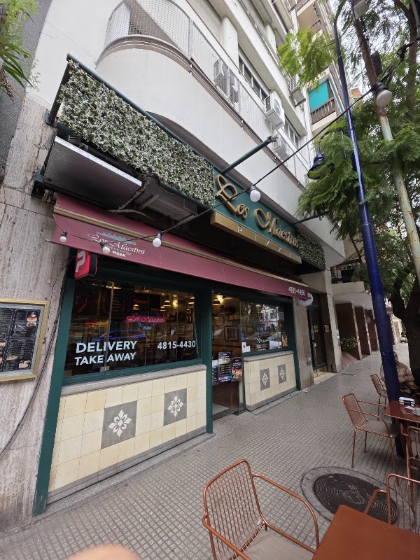 Los Maestros Pizza - Recoleta