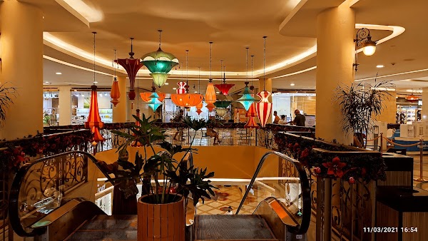 Venice Grand Canal Mall 4