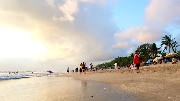 Jalan Pantai Kuta
