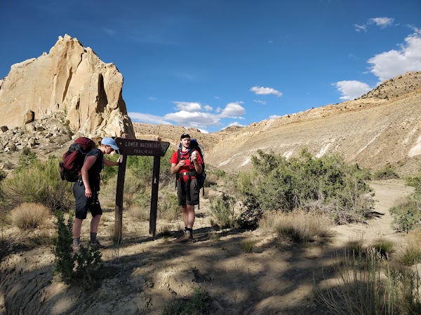 Lower Hackberry Canyon Trailhead 2