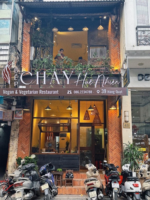 Bếp Chay Huệ Nhiên - Vegan & Vegetarian Restaurant