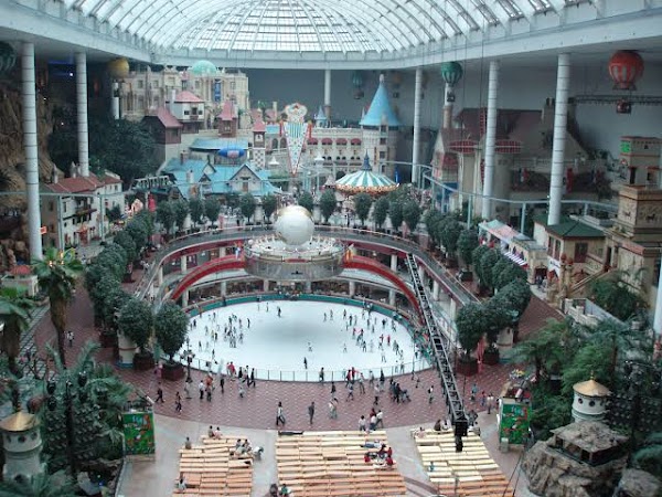 Lotte World Magic Island. 5