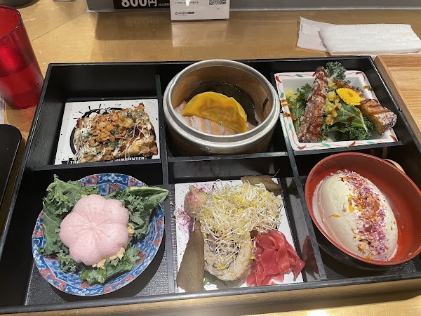 Tokyo vegan ramen center 3