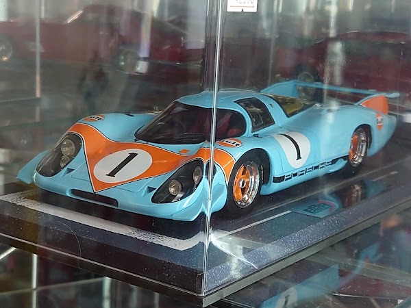 Model Garage Romu 3