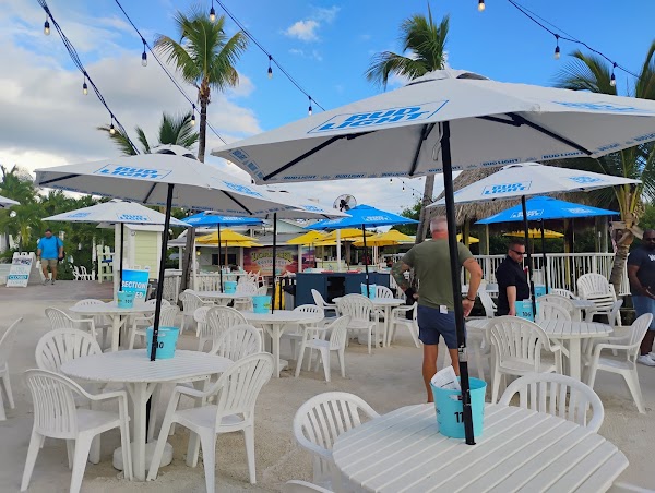 Lorelei Restaurant & Cabana Bar