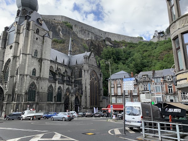 Notre Dame de Dinant 3