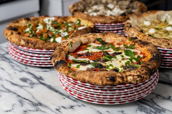 Peppe Pizzeria Martyrs 5