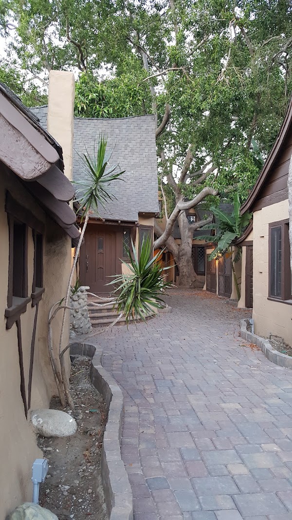 Hansel and Gretel Cottages 3