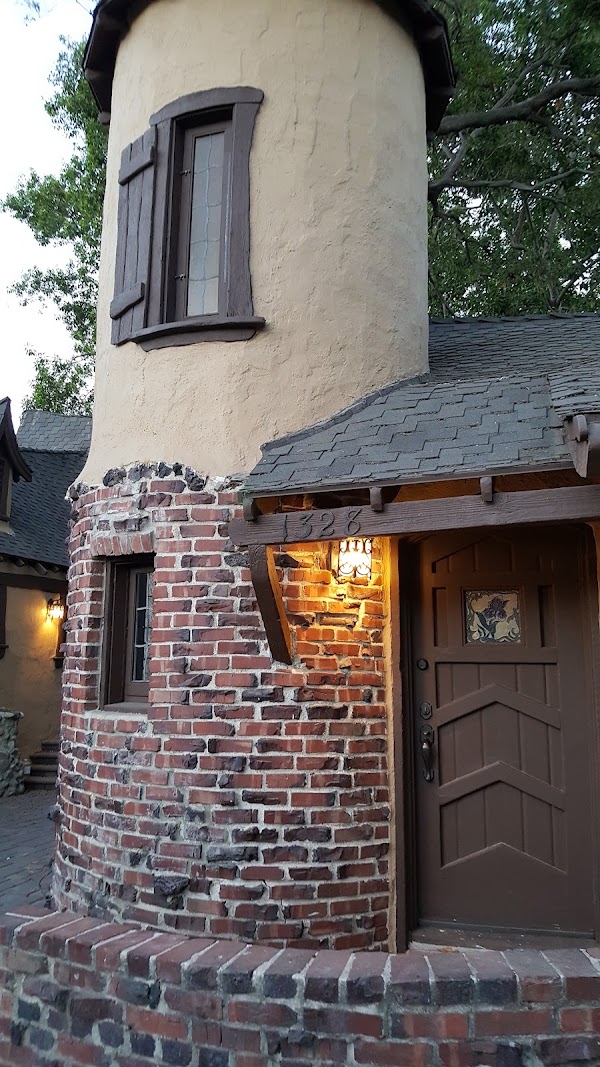 Hansel and Gretel Cottages 2