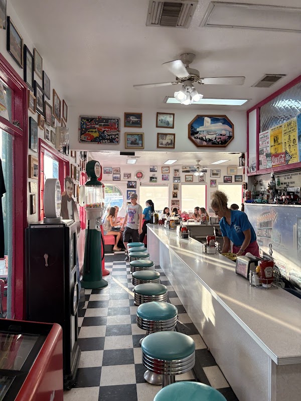 Mr D'z Route 66 Diner 2