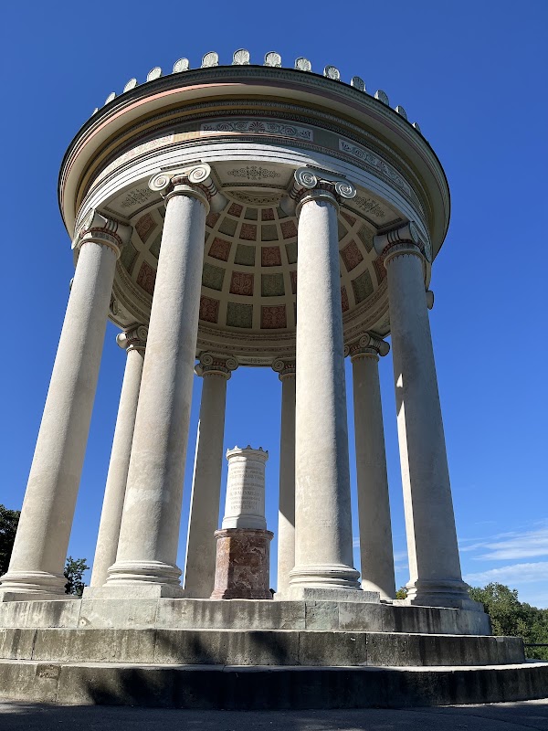 Monopteros im Englischen Garten 5