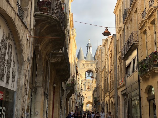 Rue Saint-James 5