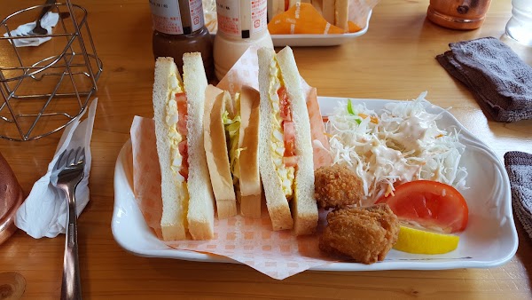 Komeda's Coffee Hakata Station Higashi 5
