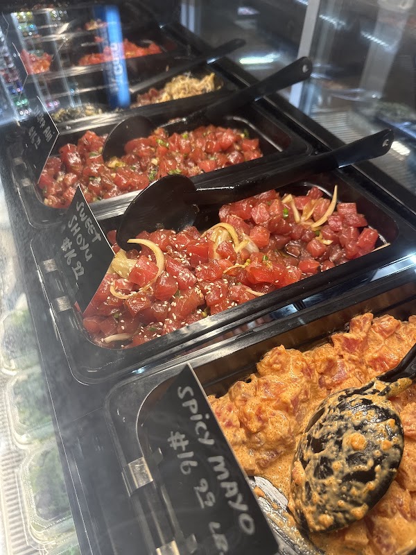 Locals Hawaiian Style Poke 5