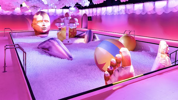 Bubble Planet: An Immersive Experience - American Dream Mall 1