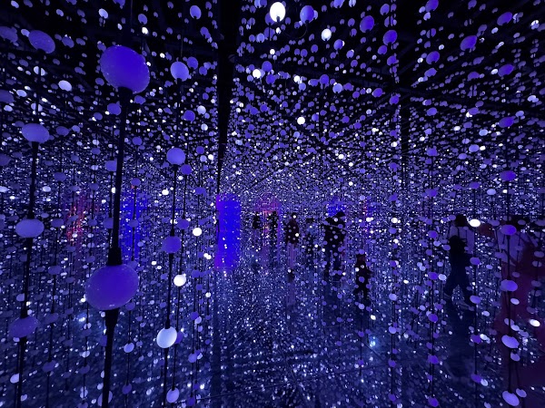 Bubble Planet: An Immersive Experience - American Dream Mall 4