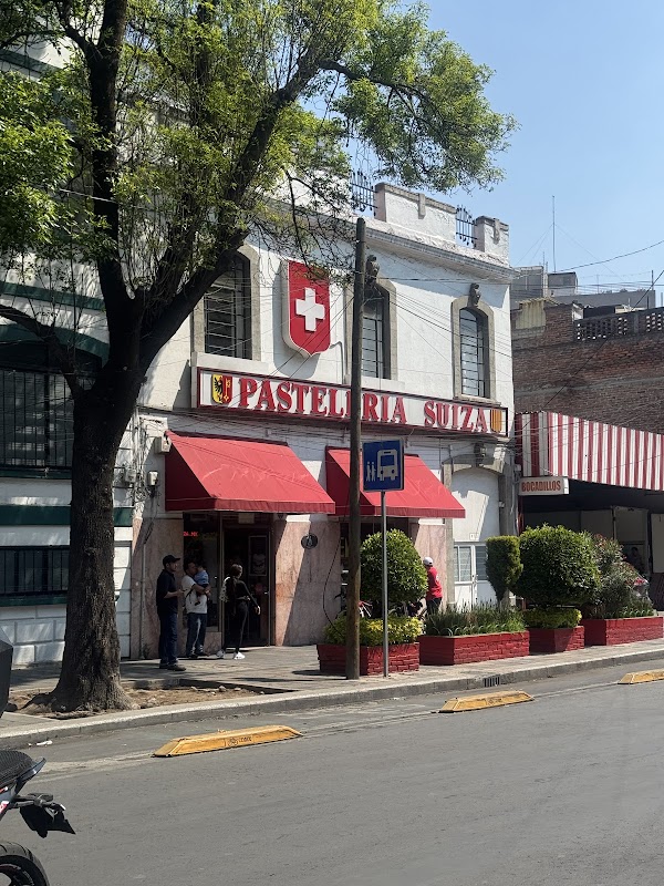 PASTELERIA SUIZA 3
