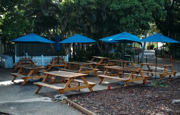 Nomads Airlie Beach Hostel