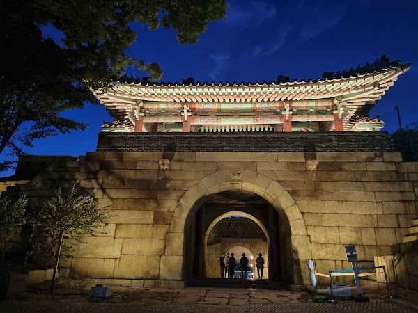 Changuimun Gate (Buksomun)