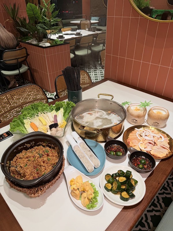 3-Coconut Guoco Midtown（三个椰子现砍椰子鸡新加坡国浩时代城店） 3