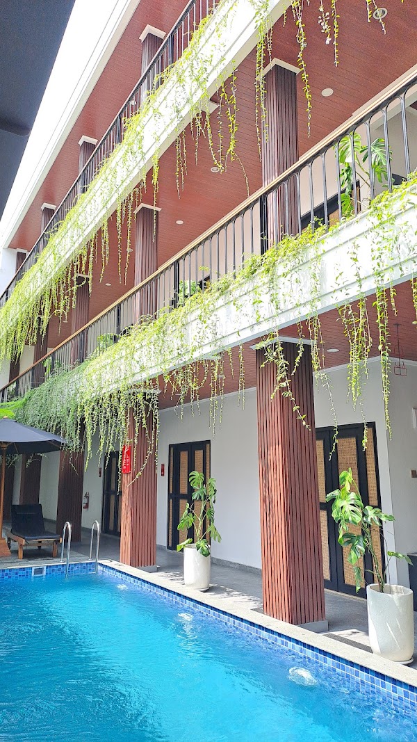 Alur Hotel 1