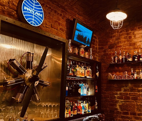 Hangar Club & Bar