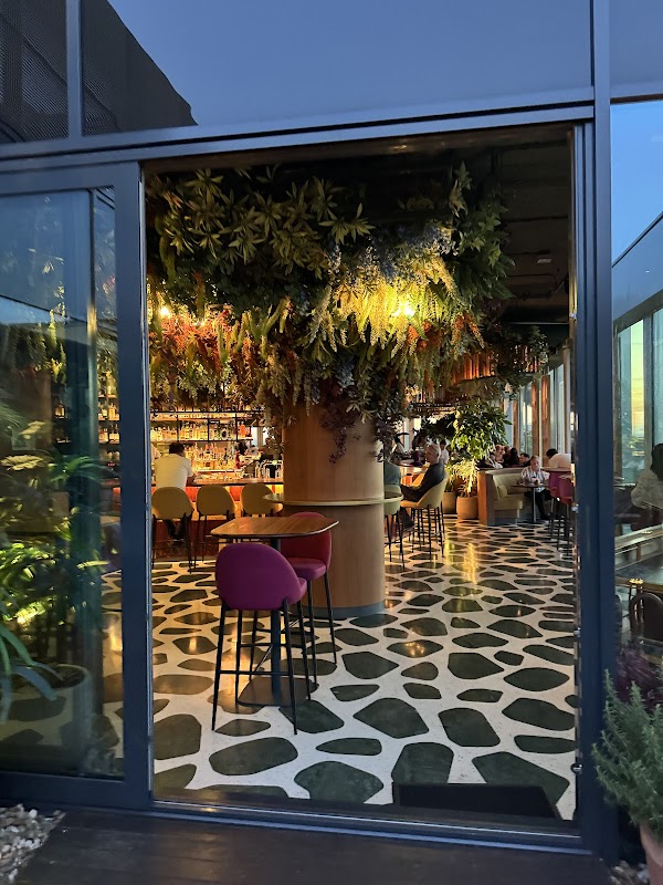 Selva Restaurant 1