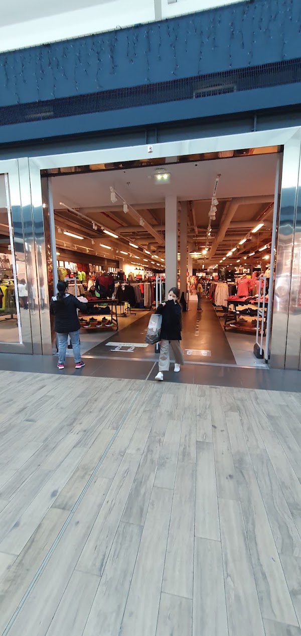 Nike Factory Store Porto 2