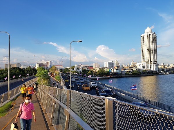 Phra Pokklao Bridge 5