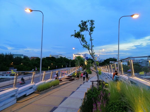 Phra Pokklao Bridge 4
