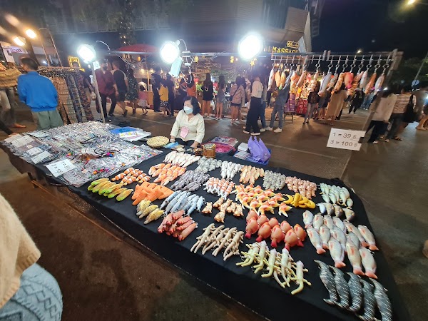 Tha Phae Walking Street 2