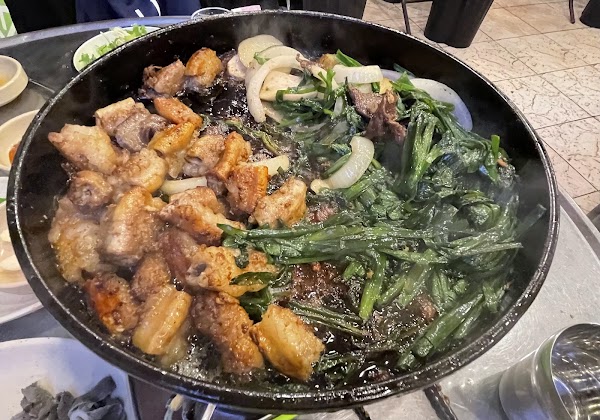 Sinchon Hwangso Gopchang 4