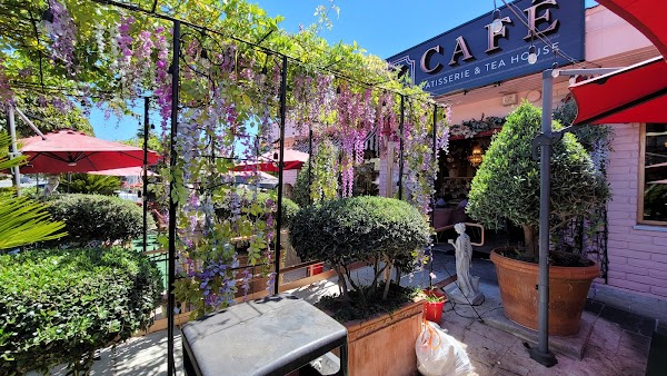 K Cafe Patisserie & Tea House 2