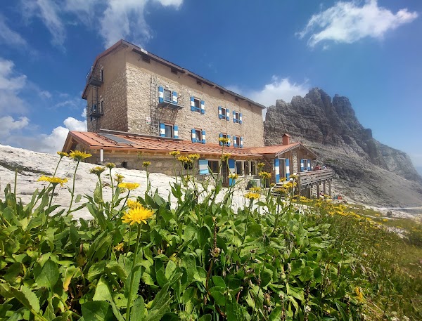 Rifugio Tommaso Pedrotti
