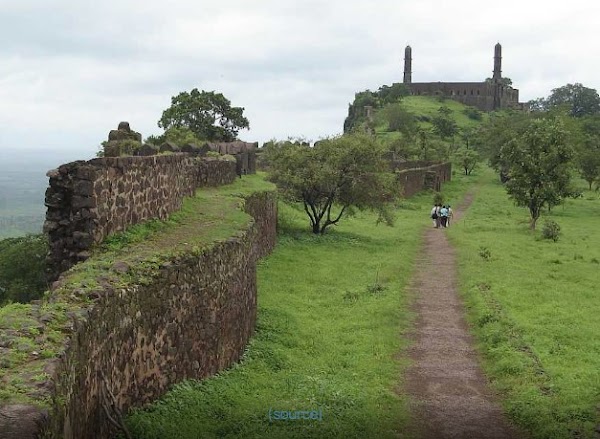 Asirgarh Fort 1