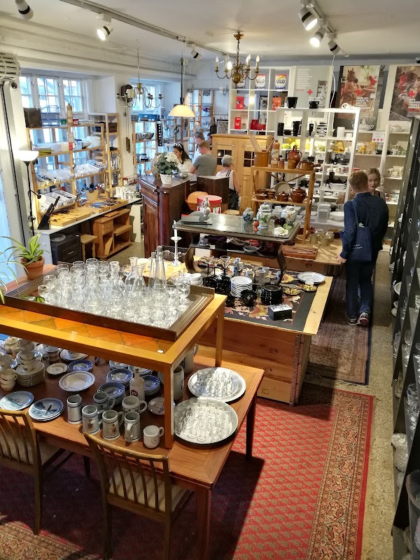 Red Cross Op Shop 2